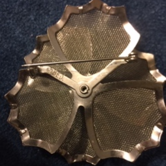 Foral mesh brooch - Picture 3 of 7